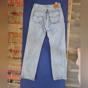 Levi's Low Pro Straight. Light/Acid Blue. W27.